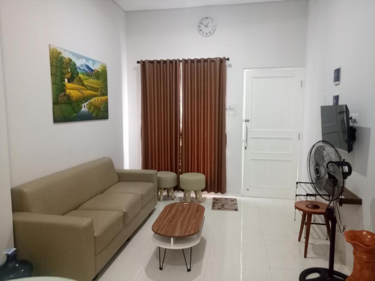 Omah Bondi Family Homestay By Fh Stay Yogyakarta Exterior photo